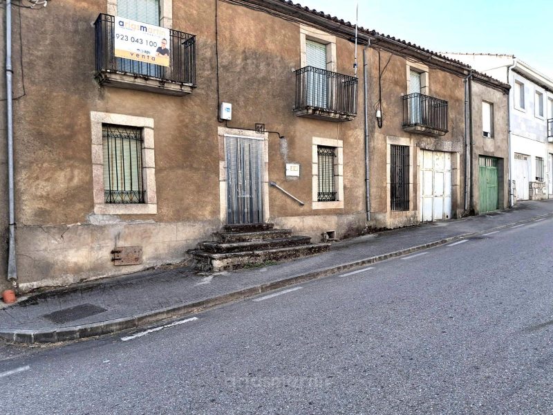 Casa de pueblo para rehabilitar en Masueco en Masueco, Salamanca