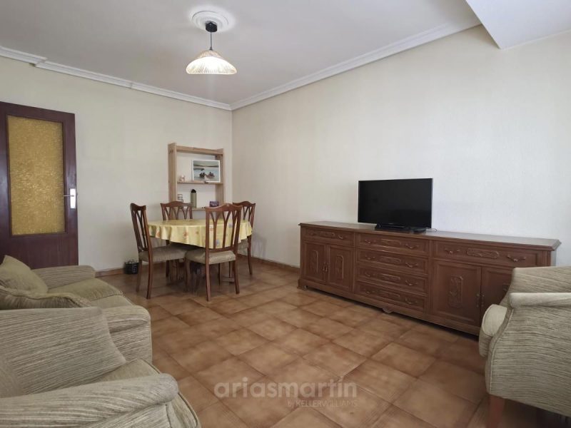 Piso de 3 habitaciones en alquiler en San Bernardo, Salamanca en San Bernardo · Carmelitas · Campus, Salamanca
