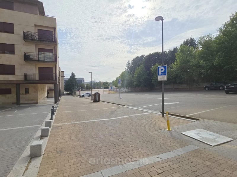 Piso de 3 habitaciones en alquiler en San Bernardo, Salamanca en San Bernardo · Carmelitas · Campus, Salamanca