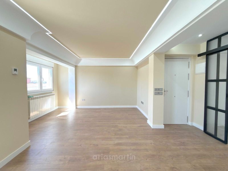 Piso de 3 habitaciones en Rollo, Salamanca en Rollo · Puente Ladrillo