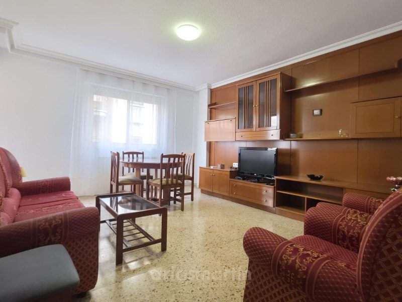 Piso de 3 Habitaciones con Servicios Centrales en Alamedilla