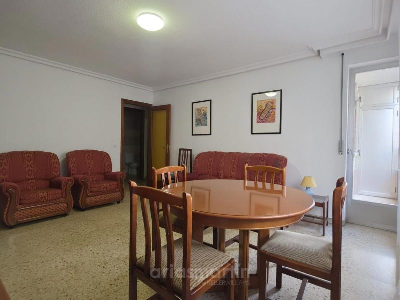 Piso de 3 Habitaciones con Servicios Centrales en Alamedilla, Salamanca