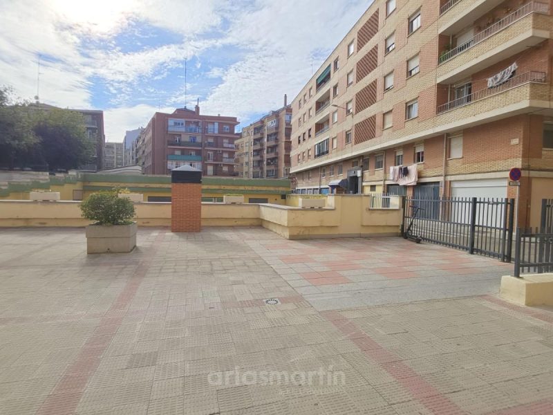 Piso de 3 Habitaciones con Servicios Centrales en Alamedilla, Salamanca